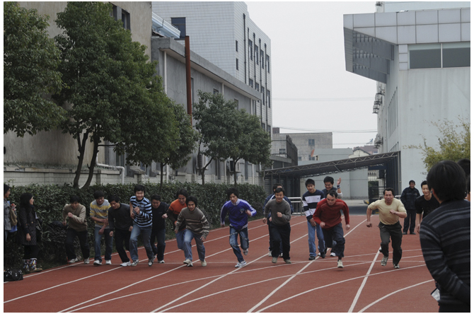 Liangshi staff running race
