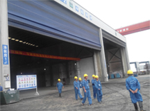 Steel bridge sandblasting painting room