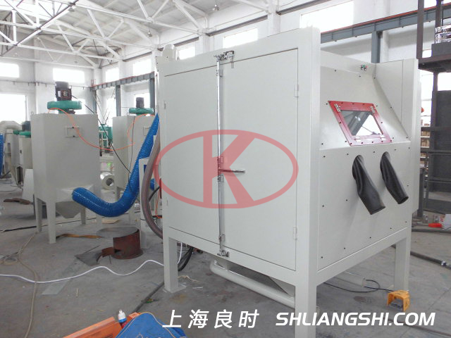 Liangshi casting mold peening machine/sand blasting machine