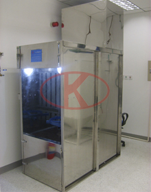 Laboratory dry spray booth