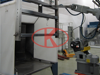Electrostatic powder spraying robot and powder room
