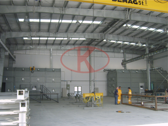 Chemical storage tank blast sprayed rail conveying type spray painting room