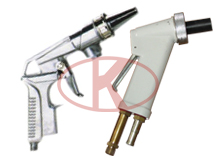Small-sized repair sand-blasting gun